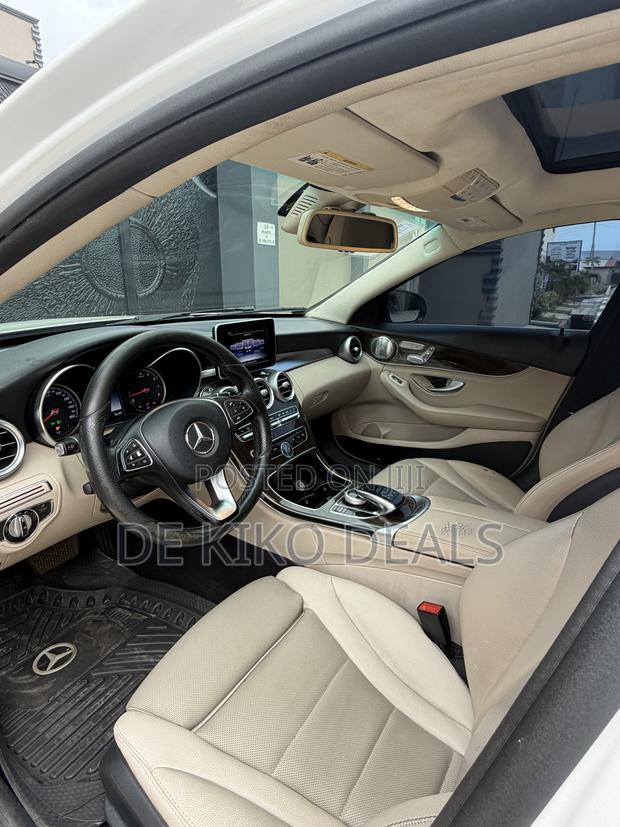 Mercedes-Benz C300 Luxury 4Matic Sedan AWD (2.0L 4cyl 7A) 2016 White