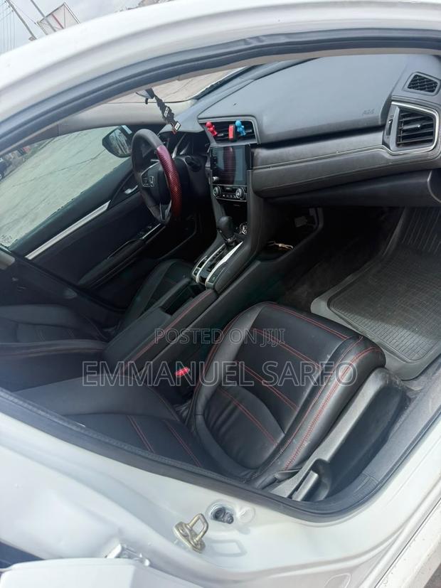 Honda Civic LX 4dr Sedan (2.0L 4cyl) 2016 White