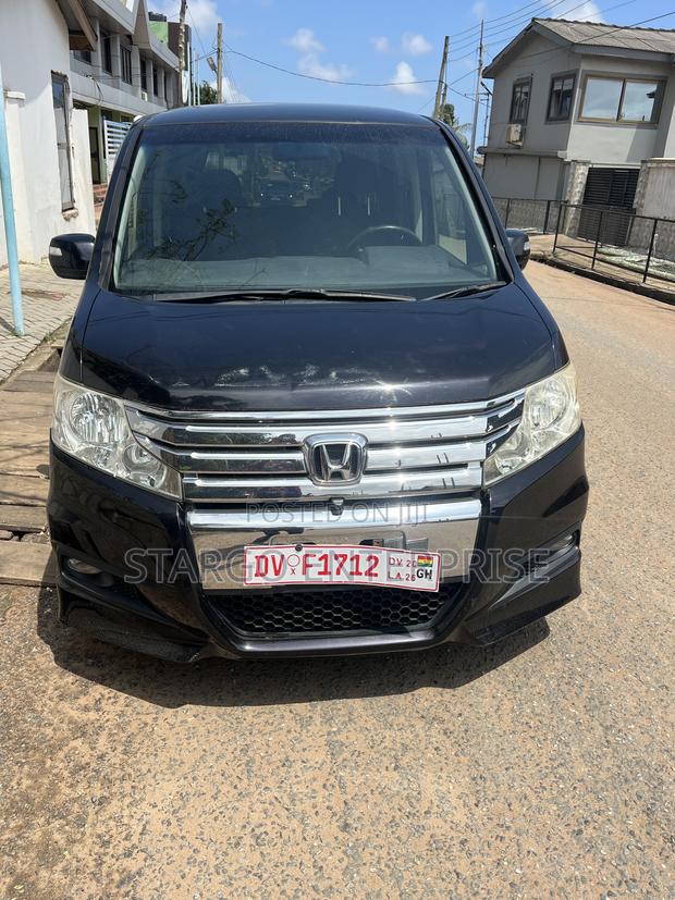 Honda Stepwgn 2011 Black