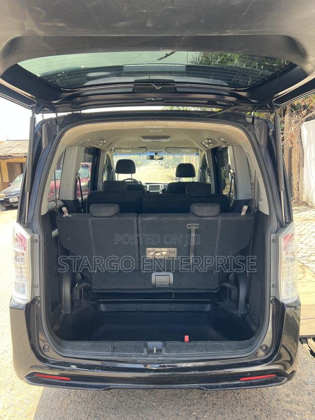 Honda Stepwgn 2011 Black