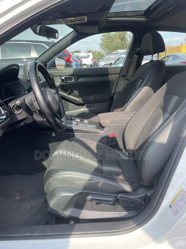 Honda Civic 2024 White