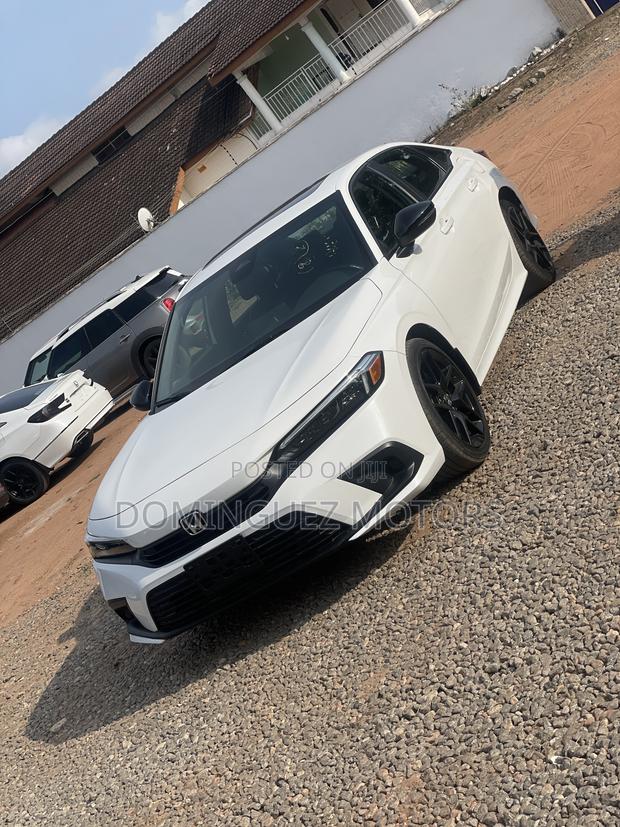 Honda Civic 2024 White