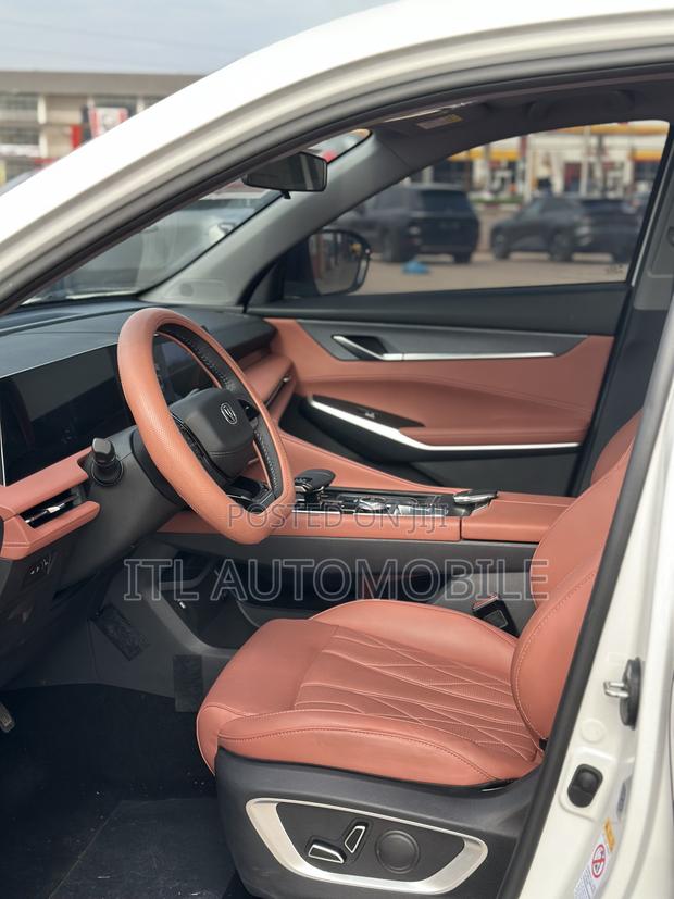 New Changan CS75 Plus 2025 White