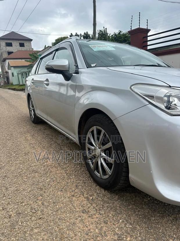Toyota Corolla Fielder 1.5 Petrol AWD 2016 Silver