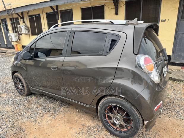Chevrolet Spark 2012 Gray
