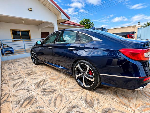 Honda Accord Sport (1.5L 4cyl Turbo CVT) 2019 Blue