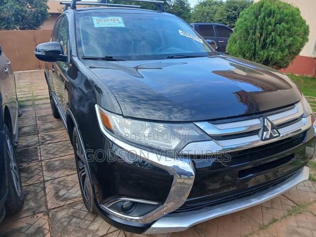 Mitsubishi Outlander 2.4 PHEV AWD 2017 Black
