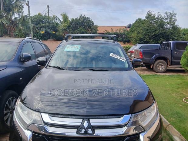 Mitsubishi Outlander 2.4 PHEV AWD 2017 Black