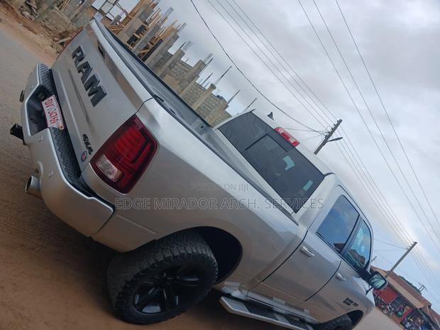 Dodge RAM 2018 Gray