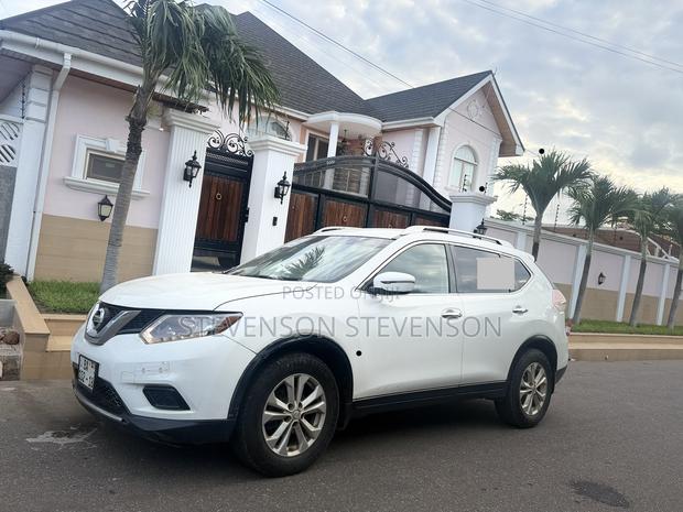 Nissan Rogue S 4dr SUV AWD (2.5L 4cyl CVT) 2014 White