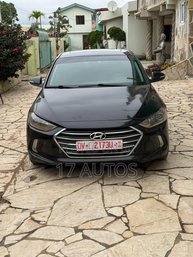 Hyundai Elantra ECO Sedan FWD (1.4L 4cyl 7A) 2017 Black
