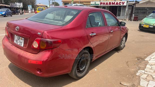 Toyota Corolla 2010 Red