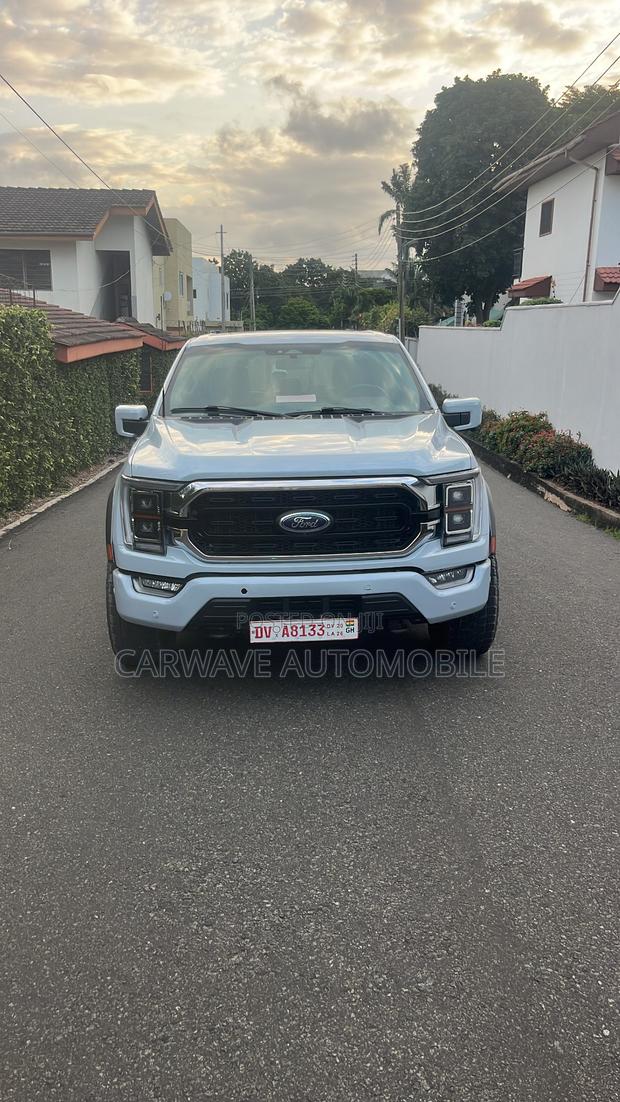 Ford F-150 LARIAT 2022 White