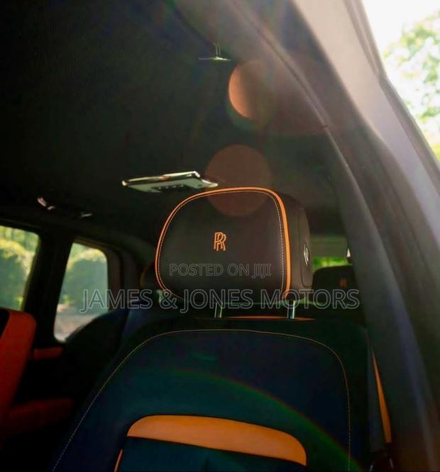 Rolls-Royce Cullinan Black Badge 2022 Gray