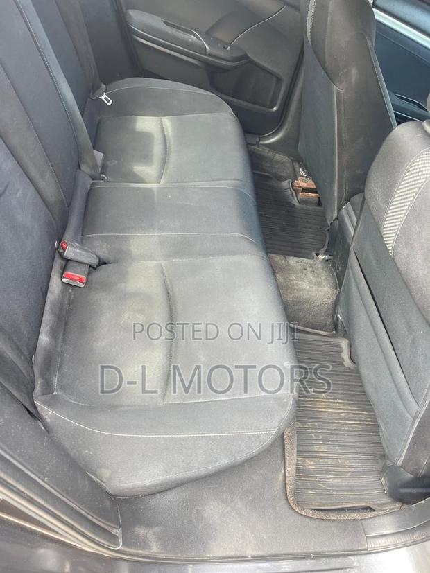 Honda Civic EX Sedan 2018 Gray