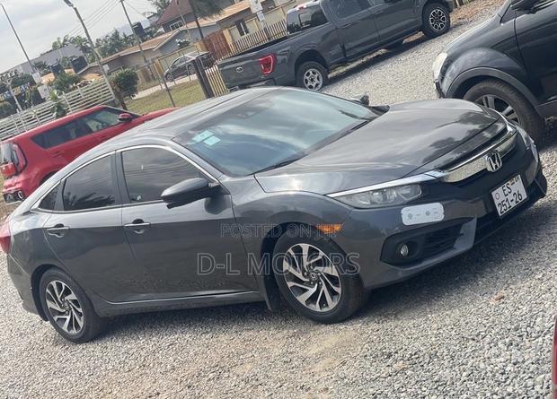 Honda Civic EX Sedan 2018 Gray