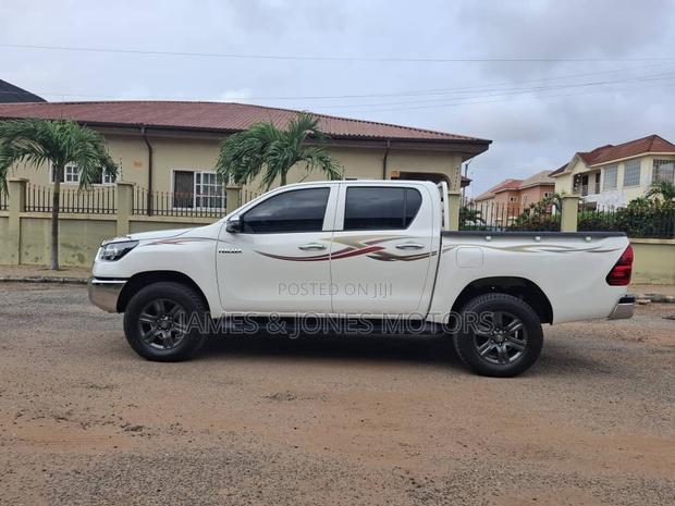 Toyota Hilux Active (Diesel) 2026 White
