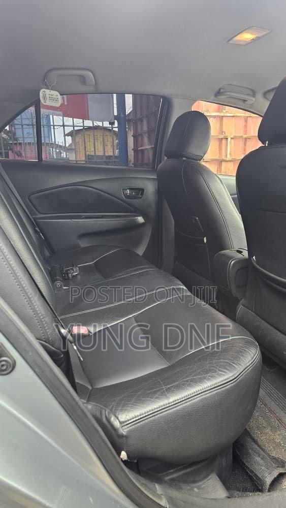 Toyota Vios 2012 Silver
