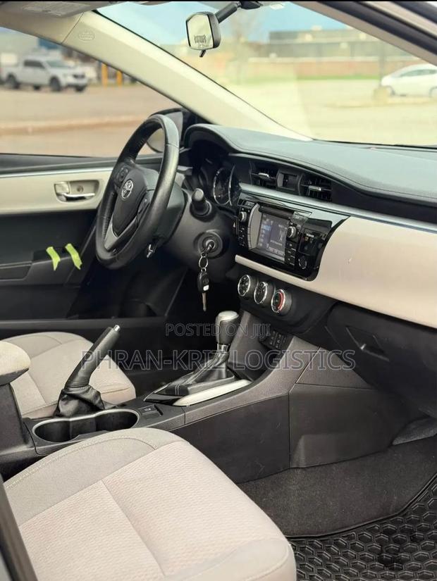 Toyota Corolla 2015 Gray