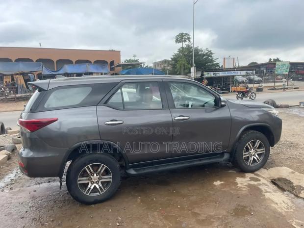 Toyota Fortuner 2016 Gray