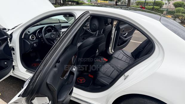 Mercedes-Benz C300 Sport 4Matic Sedan AWD (2.0L 4cyl 7A) 2017 White