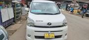 Toyota Voxy 2012 White for sale