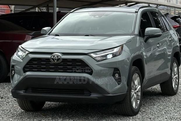 Toyota RAV4 2023 Teal
