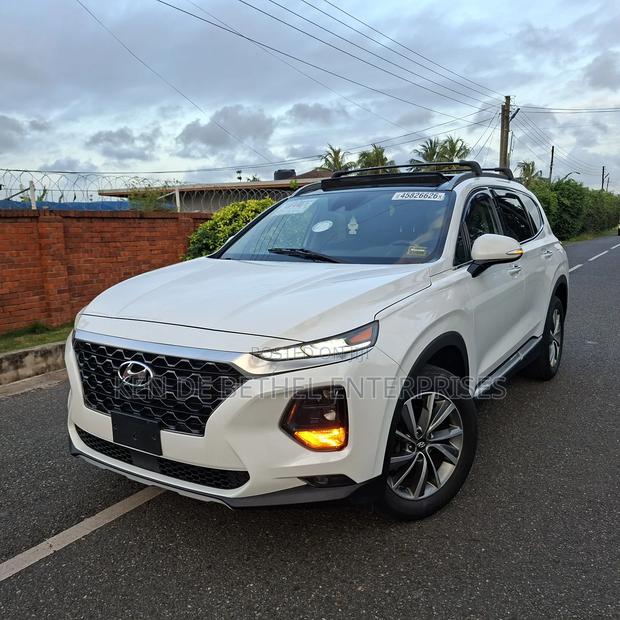 Hyundai Santa Fe 2019 White