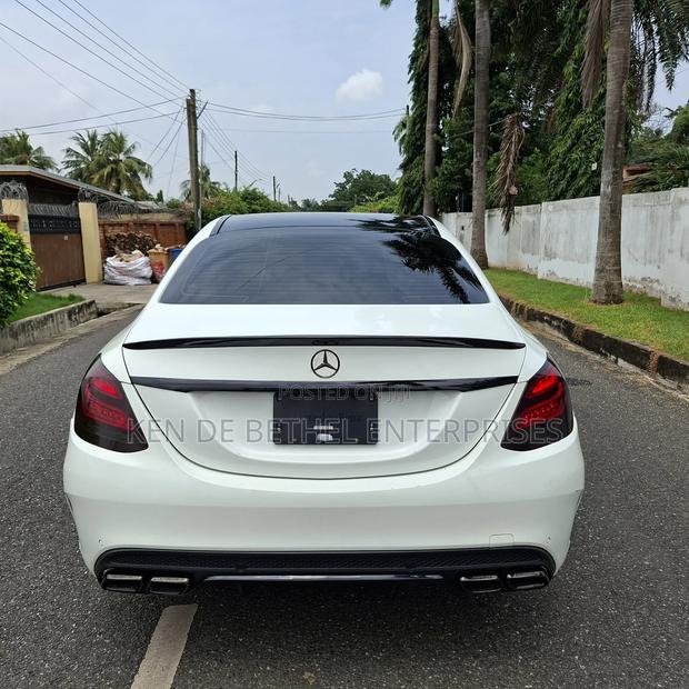 Mercedes-Benz C300 2018 White