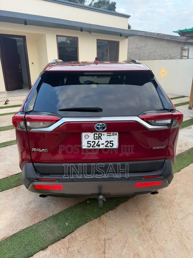 Toyota RAV4 Limited AWD 2019 Red