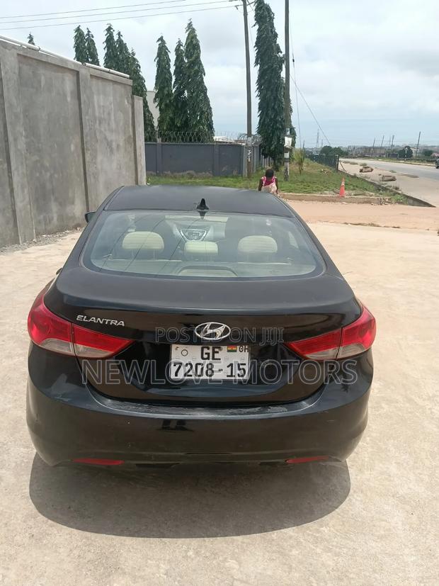 Hyundai Elantra Limited Sedan FWD (1.8L 4cyl 6A) 2013 Black