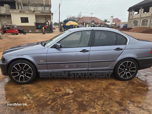 BMW 325i 2000 Gray