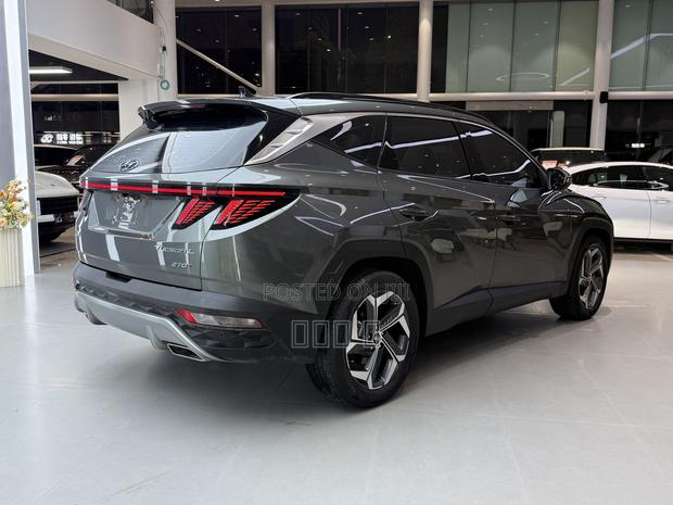 Hyundai Tucson Limited 2022 Green