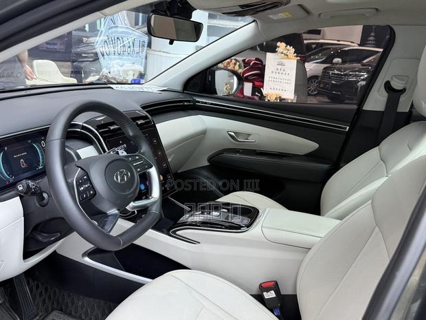 Hyundai Tucson Limited 2022 Green