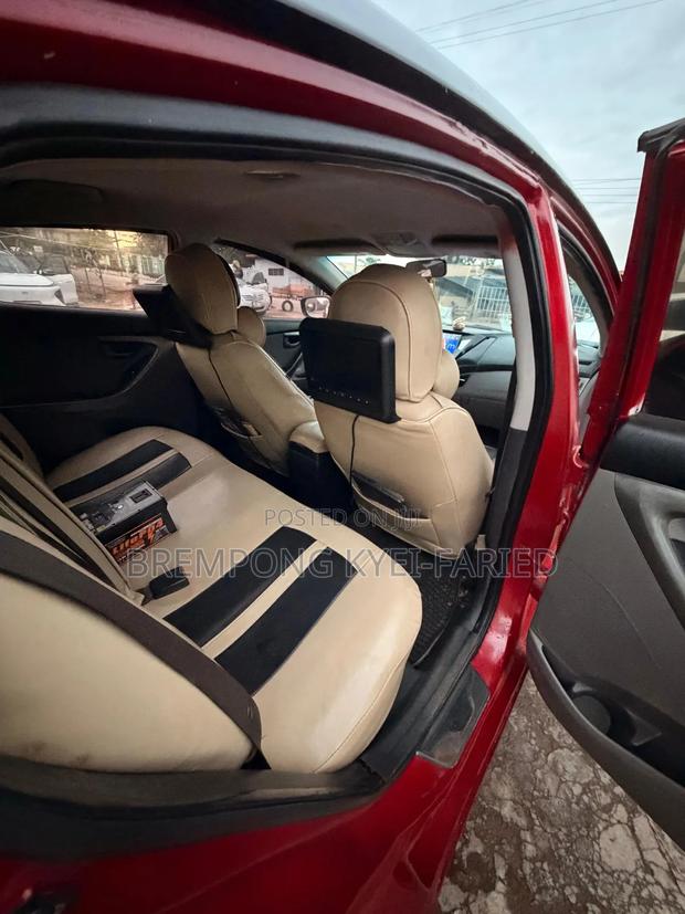 Hyundai Elantra 2013 Red