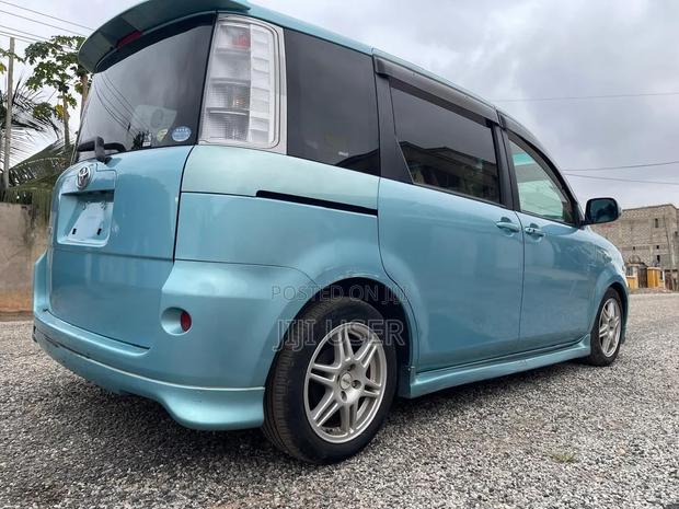 Toyota Sienta 1.5 AWD 2007 Blue