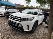 Toyota Highlander 2018 White for sale