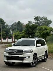 Toyota Land Cruiser 2020 White for sale