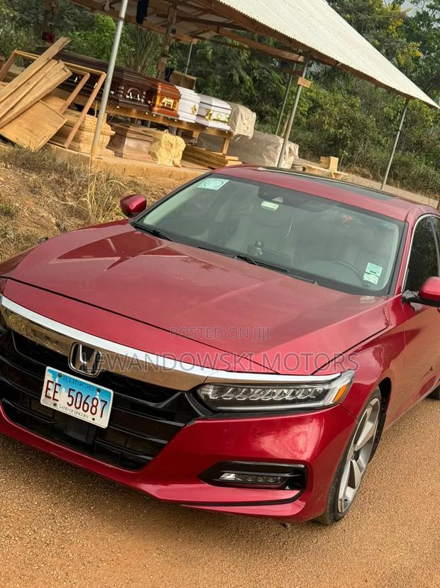 Honda Accord Touring 2.0T 2020 Red