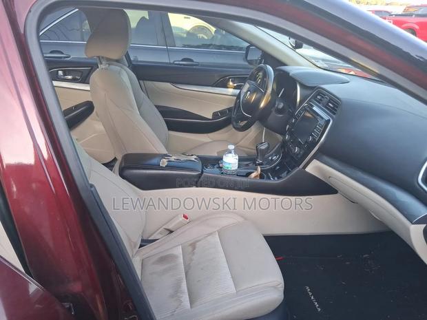 Nissan Sentra 2016 Red