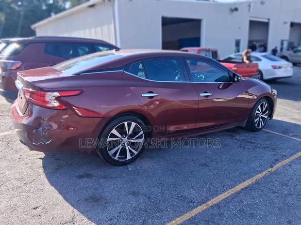 Nissan Sentra 2016 Red