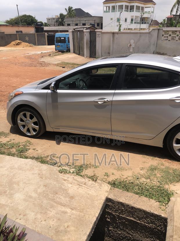 Hyundai Elantra Limited Sedan FWD (1.8L 4cyl 6A) 2013 Silver