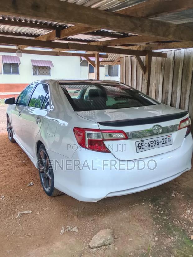 Toyota Camry L 4dr Sedan (2.5L 4cyl 6A) 2014 White