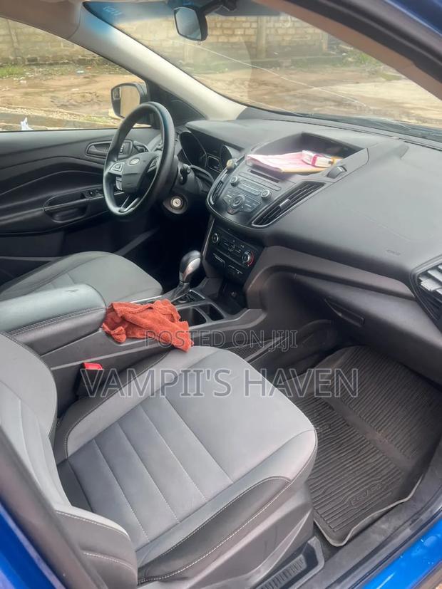 Ford Escape 2018 Blue