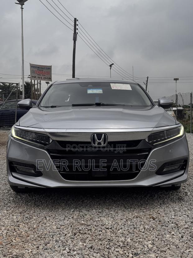Honda Accord Touring 2018 Silver
