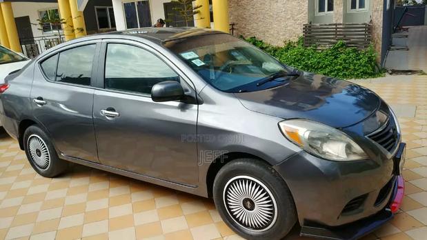 Nissan Versa 1.6 SV Sedan 2012 Gray