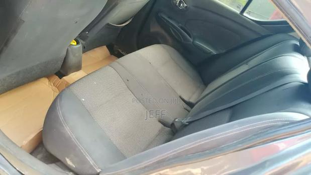 Nissan Versa 1.6 SV Sedan 2012 Gray
