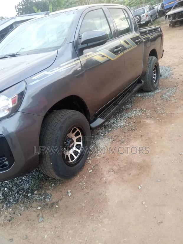 Toyota Hilux 2.8 Diesel 2020 Gray