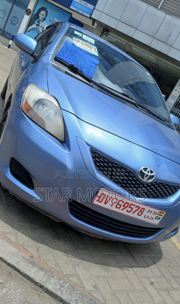 Toyota Yaris 2012 Blue