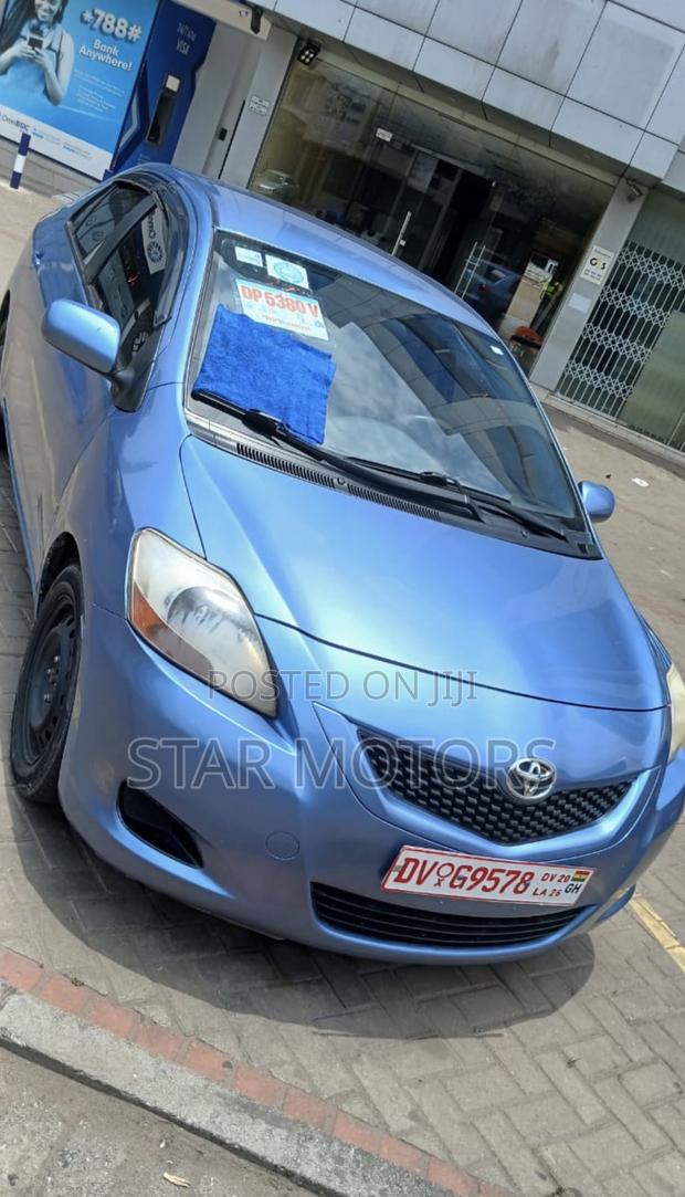 Toyota Yaris 2012 Blue